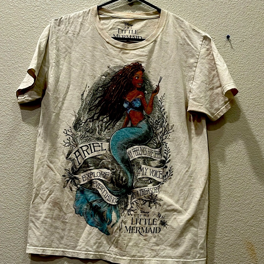 Disney the little mermaid 🧜‍♀️ T-shirt